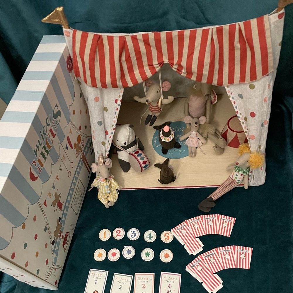 Maileg circus everything included that you see in pics